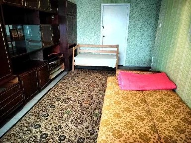 Оренда 2 кімн. кварт. на тривалий термін. Зарічний. Для порядної родини.