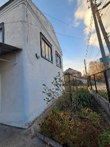 Шикарный вариант для двух семей Продам 8комн, дом с отдельными входами