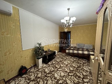 Продам 3-кімн. квартиру пр-т Ювілейний Юбилейный метро Барабашово