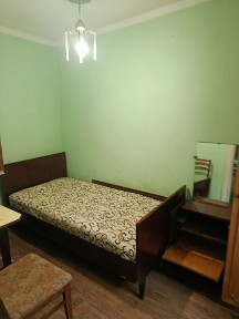 Центральний ринок, окреме житло, терміново