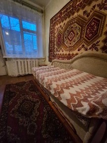 Вже вільна простора квартира