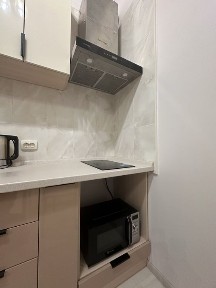 Здам 1-кімн. новобудову, з окремим входом, Соборна!