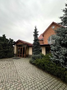 Оренда комерційної нерухомості с. Рованці