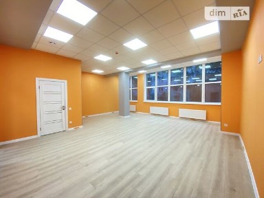 Здається спеціальне приміщення на вул. Олексія Вадатурського 18, площа 720 кв. м • ID 31864410