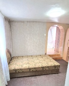 Оренда 1к кв в будинку Крюків