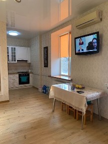 1 кімнатна квартира у центрі