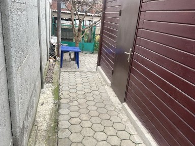 Оренда лівий берег часний сектор дві кімнати. Домовласник.