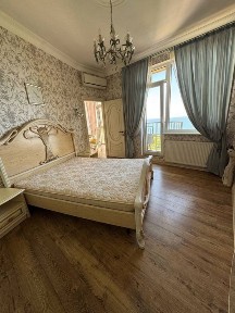 Аркадия посуточно, прямой вид на море, балкон, собственница