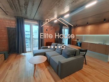 Перша здача дизайнерської 2 кім 65 кв ЖК Коломийський Голосієво метро