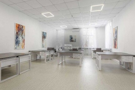 Оренда Бізнес-центр 3 поверхи 2200 м² метро Шулявська Шевченківський