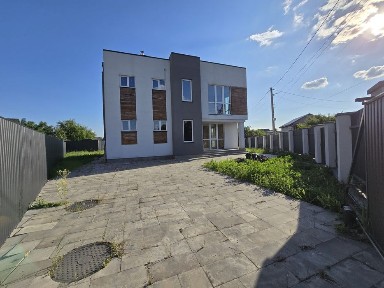 Будинок 260 м2 цегла дах моноліт є газ с. Козин Конча-Заспа біля річки