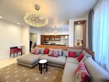 Мукачевский пер. 3комн Квартира с дизайнерским ремонтом. !