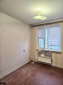 Продаётся 3 к. кв. Северная Салтовка 5 7/9 улучшенная планировка