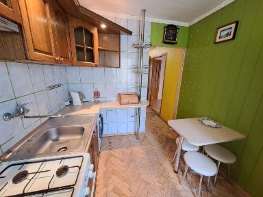 Оренда 2 кімнатної квартири по вул. Старий Поділ (Танцорова). Центр.