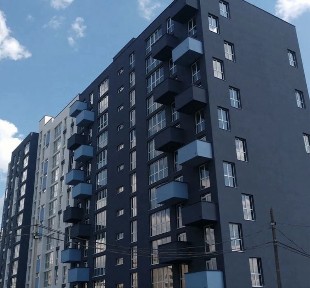 Продам 3-х кімнатну квартиру по вул. Рудненська 8