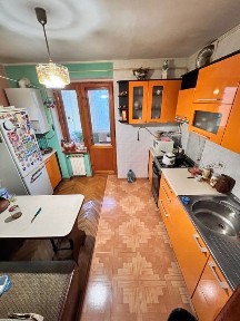 Затишна 3-х кімнатна в районі Стебницького кільця