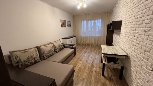 Оренда квартири з ремонтом р- н 5 кутів ( центр)