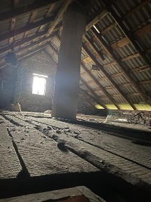 Продається будинок з великою земельною ділянкою!