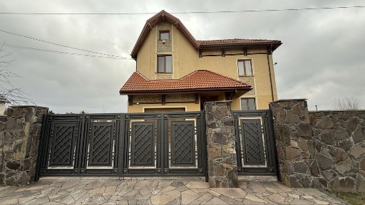 Продаж 5-кім. якісного будинку 240 м ( 14 сот) Бірки поблизу Львова‼️
