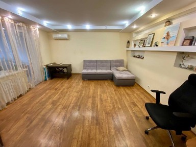 Продам 3 ю квартиру в новом доме пр. Мира.