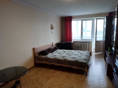 Здам 1к квартиру на вул. Генерала Воробьева 12б. метро Вокзальна.