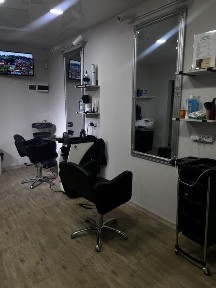 Оренда робочого місця в салоні