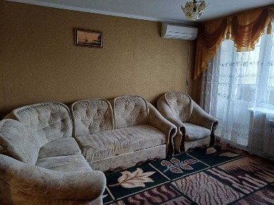 Терміново здам 3-и кімнатну квартиру з автономним опаленням.