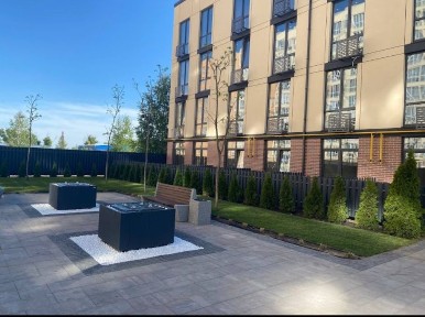 Готова квартира в сучасному ЖК Sofi House. Поруч магазини, зупинка.