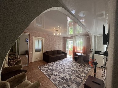 Посуточно 2 ком. квартира р-н Космос, Черёмушки