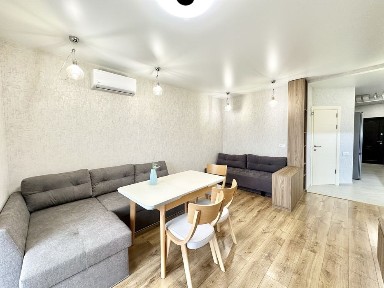 Продаж 2-кімнатної кв ремонт 2025 у новобудові