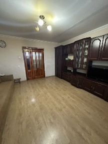 Продаж 3-кім. квартири в цегляному будинку, ремонт в. Калнишевського