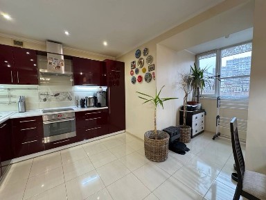 Продам 3к квартиру на правом берегу