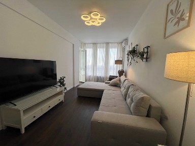 Оренда 2 кімнатної квартири біля метро, Печерськ, Лесі Українки, центр