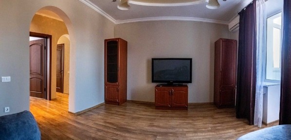 2-х кімнатна квартира Свято - Миколаївська 66, повністю мебльована.