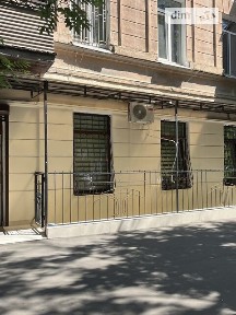 Продаж офісного приміщення 116.1 кв. м. на 0 поверсі на вул. Польська, триповерхова будівля • ID 33251791