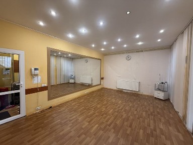 Продаж приміщення на вул. Магістратській, свій вхід