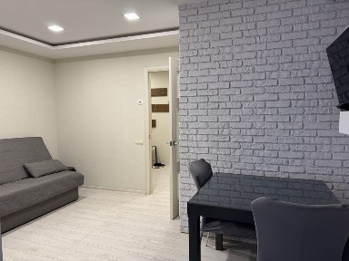 Продам 2-х кімнатну в центрі