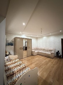 Сдаю 2 комнатную квартиру ул. Розумовская