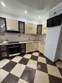 Терміново 2к квартира з ремонтом. Сучасний будинок.