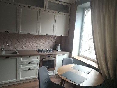 Продам 2-комнатную Сталинку на проспекте Шевченко/ Гагарина!