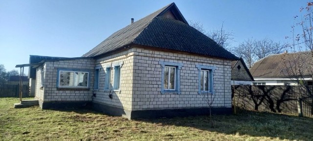 Будинок у селі неподалік Бородянки