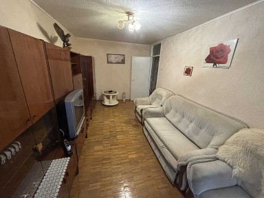 Продаж 2-к квартири/Зупинка/Школа/49 м2/2-й поверх/