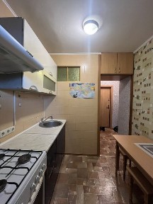 Продам 1 кімнатну квартиру на проспекті Перемоги