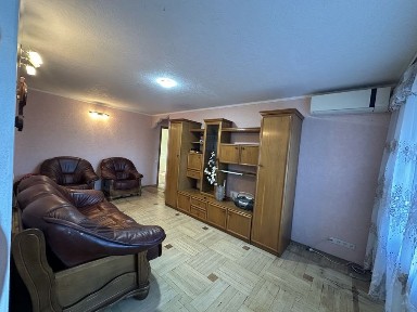 Продаж 3 х кім квартири Павлове Поле 23 Серпня