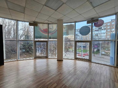 Аренда нежилых помещений по пр. Мира, рядом с 95 кварталом