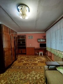 Продається однокімнатна чешка по вул Пилипа Орлика