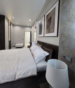 Продається 2 кімнатна квартира в районі ТЦ Майдан