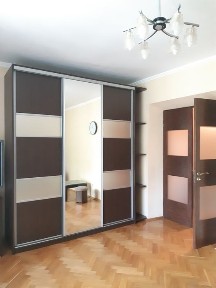 Довгострокова оренда однокімнатної квартири біля метро Лівобережна.