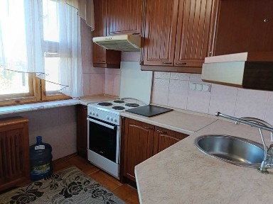 Оренда 2 кімн квартири, вул. Озерна 18, метро Героїв Дніпра 5 хв пішки