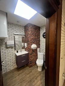 Довгострокова оренда салогу краси по вул. Соборності, 30